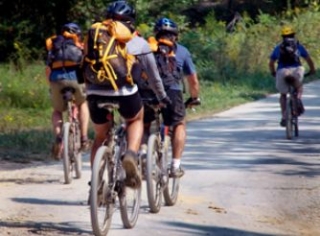  Sal a pasear en bicicleta de cerro 